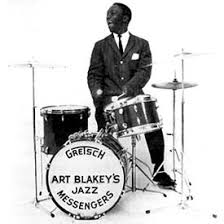 le batteur Art Blakey sur une page du site de piero iannetti