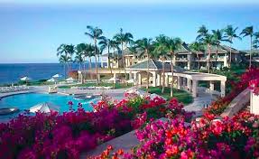 ... resort Four Seasons Manele Bay.