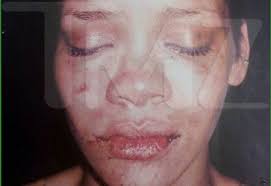 external image Rihanna_milticrop_524570783.jpg