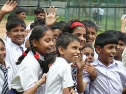 bambini indiani a scuola