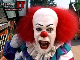 http://tbn3.google.com/images?q=tbn:FufXdSpOFN_-AM:movies.infinitecoolness.com/it/pennywise/it-pennywisewp06.jpg