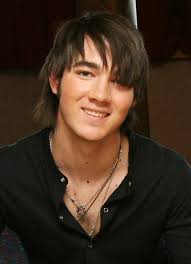 KEVIN JONAS