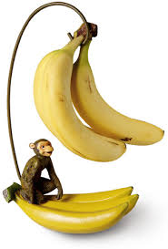 فوائد الموز Monkey-banana-holder
