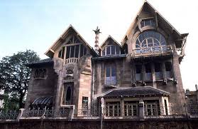 Construire ses meubles is another domain name for sale by Thierry Dambermont