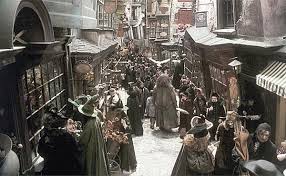 http://tbn3.google.com/images?q=tbn:RRpvh-64_UQ4YM:http://rogerweb.altervista.org/images/diagonalley.jpg