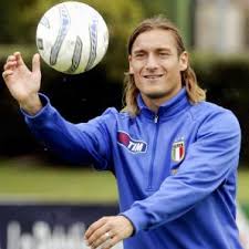 Francesco Totti could make his Roma ...