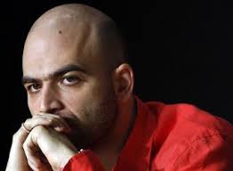 Foto di roberto saviano discoteca - elpais