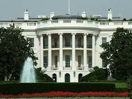 http://tbn3.google.com/images?q=tbn:eL-H-SGqU1aMuM:http://static.pcinpact.com/images/bd/news/37099-maison-blanche.jpg