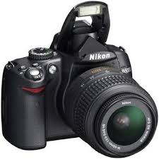 615725 Nikon D5000 Black SLR Digital Camera Kit w/ 18 55mm Lens   $770 Shipped
