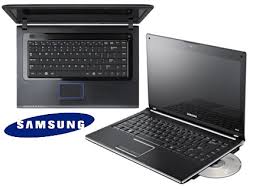 samsung q320 r522 laptops The Fast & Handy Samsung R522 Laptop   Review