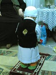 http://tbn3.google.com/images?q=tbn:r81DMQbpxjQtIM:http://www.resimvadisi.com/data/media/2/acaba_akam_namaz_ka_rekatt.jpg