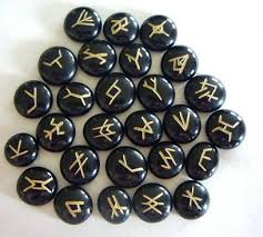 http://tbn3.google.com/images?q=tbn:tGQTaiLT88p3FM:http://www.magicalomaha.com/dragon%2520runes.jpg