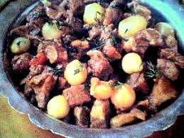 http://tbn3.google.com/images?q=tbn:vkR3qMdkjZeCHM:http://www.bayazithan.com/yemek/resim/bugu_kebabi.jpg