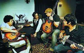 Queens of the stone age Queens of the stone age