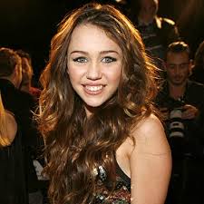 مسابقة اجمل صورة لمايلي او هانا Miley-cyrus-hannah-montana-400a070307