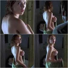 Scarlett Johansson Exposed