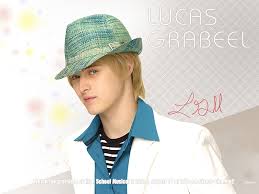 Lucas Grabeel - Ryan Evans Lucas-grabeel-high-school-musical-2-546452_1024_768