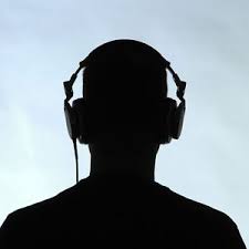 http://tbn3.google.com/images?q=tbn:iAF7HWoTAcGZzM:http://www.showded.com/users/payoonnui/images/listen_music_2.jpg