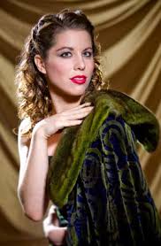 Miss November � Miriam