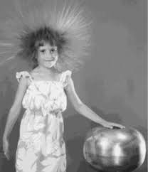 RF Cafe: Static electricity (image common on the Internet, owner unknown